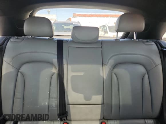 ✅ 2016 Audi Q3 Premium Plus • VIN: WA1EFCFS0GR010011 • Lot: 80893045. Wystawiony na Copart z przebiegiem 151 312 mil. Bezpłatny archiwum sprzedaży aukcyjnych z USA i szczegółowy raport historii pojazdu na DreamBid. Zdjęcie 10.