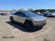 ✅ 2024 Tesla Cybertruck • VIN: 7G2CEHED8RA017372 • Lot: 54820745. Listed on Copart with 10,870 mi. Free auction sales archive from the USA and detailed vehicle history report at DreamBid. Image 4.