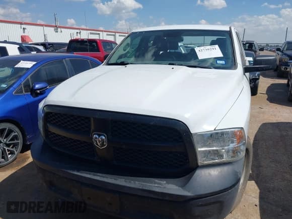 ✅ 2019 Ram 1500 Tradesman • VIN: 1C6RR6FG9KS740231 • Lot: 42739291. Listed on IAAI with 74,117 mi. Free auction sales archive from the USA and detailed vehicle history report at DreamBid. Image 12.