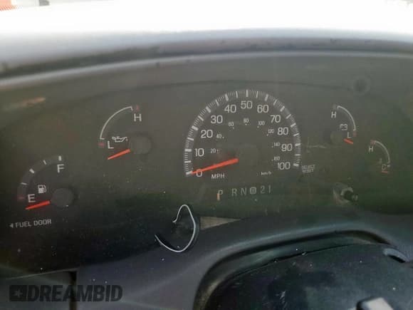 ✅ 2000 Ford F-150 XL • VIN: 1FTRX18L7YNB50273 • Lot: 70456245. Wystawiony na Copart z przebiegiem Nie podano. Bezpłatny archiwum sprzedaży aukcyjnych z USA i szczegółowy raport historii pojazdu na DreamBid. Zdjęcie 9.