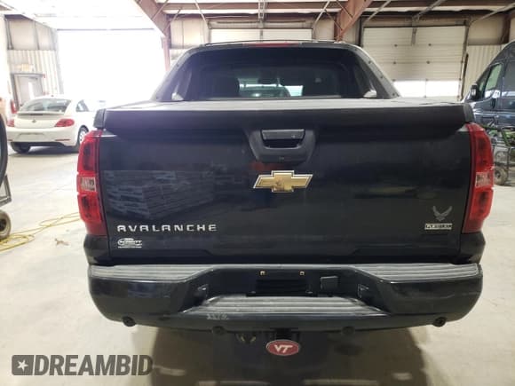 ✅ 2007 Chevrolet Avalanche 2LT • VIN: 3GNFK12317G207284 • Lot: 89691735. Listed on Copart with 227,812 mi. Free auction sales archive from the USA and detailed vehicle history report at DreamBid. Image 6.