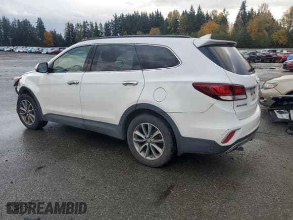 ✅ 2017 Hyundai Santa Fe SE • VIN: KM8SNDHF5HU217490 • Лот: 91423655. Опубликован ранее на Copart с пробегом 126 511 миль. Бесплатный доступ к архиву аукционных продаж из США и подробный отчёт об истории автомобиля на DreamBid. Изображение 2.