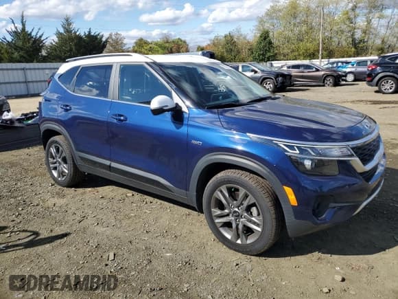 ✅ 2021 Kia Seltos S • VIN: KNDEUCAA7M7054413 • Lot: 87266705. Listed on Copart with 47,596 mi. Free auction sales archive from the USA and detailed vehicle history report at DreamBid. Image 4.