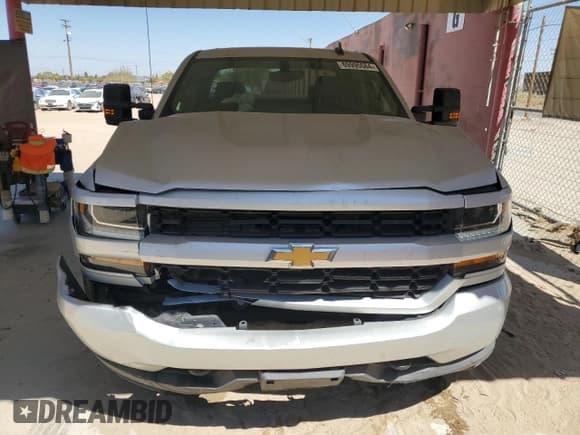 ✅ 2018 Chevrolet Silverado 1500 Custom • VIN: 1GCRCPEC9JZ293047 • Лот: 69995584. Опубликован ранее на Copart с пробегом 108 564 миль. Бесплатный доступ к архиву аукционных продаж из США и подробный отчёт об истории автомобиля на DreamBid. Изображение 5.