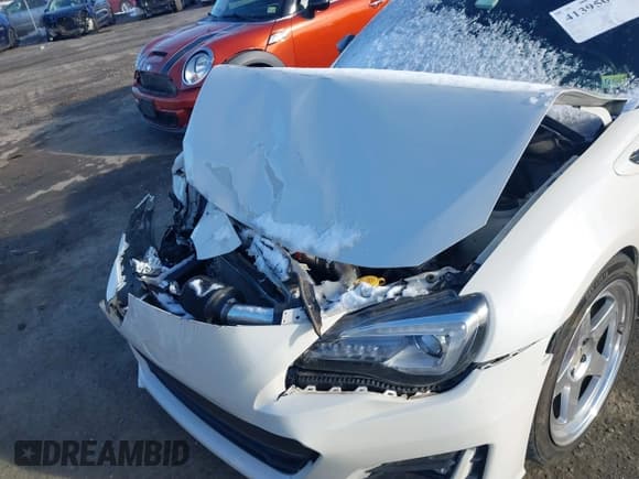 ✅ 2018 Subaru BRZ Limited • VIN: JF1ZCAC12J9603527 • Лот: 41395003. Опубликован ранее на IAAI с пробегом 66 418 миль. Бесплатный доступ к архиву аукционных продаж из США и подробный отчёт об истории автомобиля на DreamBid. Изображение 6.