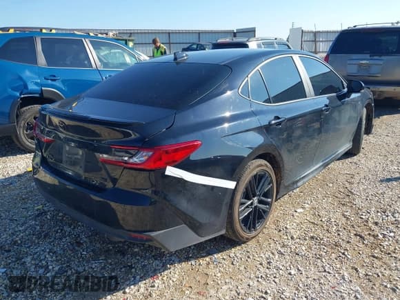 ✅ 2025 Toyota Camry LE • VIN: 4T1DBADK8SU010506 • Lot: 43009618. Listed on IAAI with 37,619 mi. Free auction sales archive from the USA and detailed vehicle history report at DreamBid. Image 4.