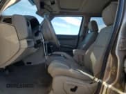 ✅ 2006 Jeep Commander • VIN: 1J8HG48KX6C314069 • Lot: 82244005. Wystawiony na Copart z przebiegiem 79 531 mil. Bezpłatny archiwum sprzedaży aukcyjnych z USA i szczegółowy raport historii pojazdu na DreamBid. Zdjęcie 7.