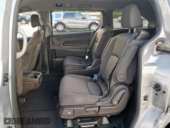 ✅ 2018 Honda Odyssey EX • VIN: 5FNRL6H52JB095665 • Lot: 89849205. Listed on Copart with 82,873 mi. Free auction sales archive from the USA and detailed vehicle history report at DreamBid. Image 11.