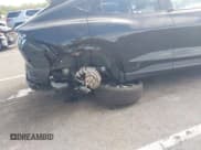 ✅ 2024 Ford Mustang Mach-E Select • VIN: 3FMTK1SU7RMA39672 • Lot: 42146432. Wystawiony na IAAI z przebiegiem 2 801 mil. Bezpłatny archiwum sprzedaży aukcyjnych z USA i szczegółowy raport historii pojazdu na DreamBid. Zdjęcie 6.