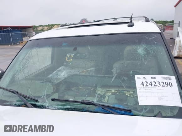 ✅ 2002 Chevrolet Suburban LS • VIN: 3GNEC16Z72G349364 • Лот: 42423290. Опубликован ранее на IAAI с пробегом Не указан. Бесплатный доступ к архиву аукционных продаж из США и подробный отчёт об истории автомобиля на DreamBid. Изображение 19.