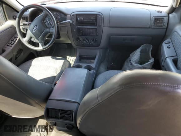 ✅ 2002 Ford Explorer XLS • VIN: 1FMZU72E52ZA24821 • Лот: 67083085. Опубликован ранее на Copart с пробегом Не указан. Бесплатный доступ к архиву аукционных продаж из США и подробный отчёт об истории автомобиля на DreamBid. Изображение 15.