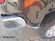 2019 Chevrolet Silverado 1500 LT z VIN 3GCUYDED7KG120227, wystawiony jako IAAI lot #38877247 z przebiegiem 102 592 mil mil oraz . Historia ofert i sprzedaży dostępna na DreamBid. Obrazek 19.