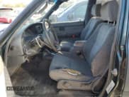 ✅ 1995 Toyota 4Runner • VIN: JT3VN39W8S0196048 • Лот: 70361675. Опубликован ранее на Copart с пробегом 261 305 миль. Бесплатный доступ к архиву аукционных продаж из США и подробный отчёт об истории автомобиля на DreamBid. Изображение 7.