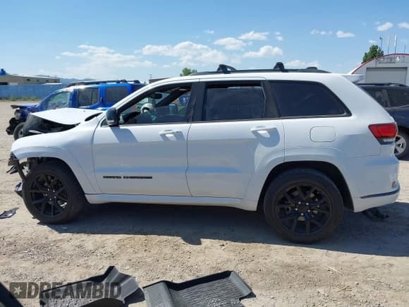 ✅ 2020 Jeep Grand Cherokee Limited • VIN: 1C4RJFBG7LC277104 • Лот: 42444807. Опубликован ранее на IAAI с пробегом 92 830 миль. Бесплатный доступ к архиву аукционных продаж из США и подробный отчёт об истории автомобиля на DreamBid. Изображение 15.