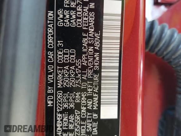 ✅ 2015 Volvo XC70 • VIN: YV440MBM9F1223260 • Lot: 49874323. Listed on Copart with 119,474 mi. Free auction sales archive from the USA and detailed vehicle history report at DreamBid. Image 13.