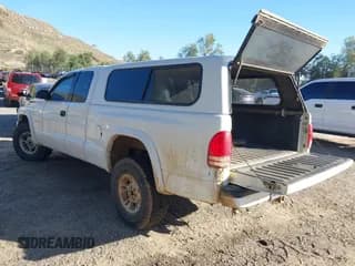 ✅ 1998 Dodge Dakota SLT • VIN: 1B7GG22Y6WS558179 • Lot: 41673558. Wystawiony na IAAI z przebiegiem 252 084 mil. Bezpłatny archiwum sprzedaży aukcyjnych z USA i szczegółowy raport historii pojazdu na DreamBid. Zdjęcie 3.