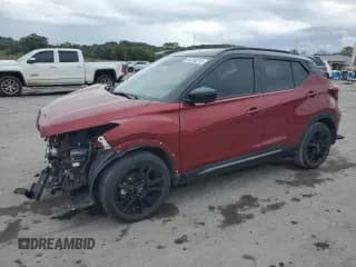 ✅ 2022 Nissan Kicks SR • VIN: 3N1CP5DV0NL529120 • Лот: 84788215. Опубликован ранее на Copart с пробегом 28 411 миль. Бесплатный доступ к архиву аукционных продаж из США и подробный отчёт об истории автомобиля на DreamBid. Изображение 1.