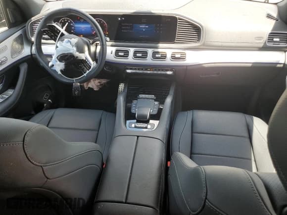 ✅ 2024 Mercedes-Benz GLS 450 • VIN: 4JGFF5KE5RB173752 • Lot: 56709275. Wystawiony na Copart z przebiegiem 1 631 mil. Bezpłatny archiwum sprzedaży aukcyjnych z USA i szczegółowy raport historii pojazdu na DreamBid. Zdjęcie 8.