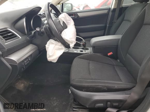 ✅ 2018 Subaru Outback • VIN: 4S4BSDDC9J3390025 • Lot: 86530265. Wystawiony na Copart z przebiegiem 120 511 mil. Bezpłatny archiwum sprzedaży aukcyjnych z USA i szczegółowy raport historii pojazdu na DreamBid. Zdjęcie 7.