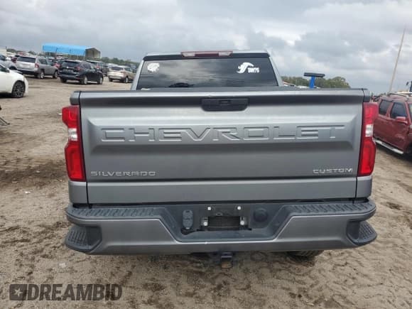 ✅ 2020 Chevrolet Silverado 1500 Custom • VIN: 3GCPWBEK7LG374754 • Lot: 79290414. Listed on Copart with 100,469 mi. Free auction sales archive from the USA and detailed vehicle history report at DreamBid. Image 6.
