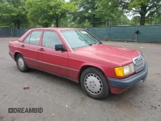 ✅ 1991 Mercedes-Benz 190 • VIN: WDBDA28D2MF780697 • Lot: 58803365. Wystawiony na Copart z przebiegiem 229 443 mil. Bezpłatny archiwum sprzedaży aukcyjnych z USA i szczegółowy raport historii pojazdu na DreamBid. Zdjęcie 4.