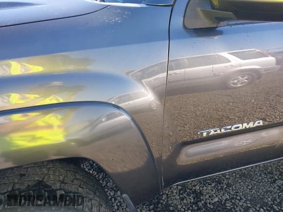 ✅ 2015 Toyota Tacoma • VIN: 3TMMU4FN1FM075943 • Lot: 43194219. Listed on IAAI with 203,352 mi. Free auction sales archive from the USA and detailed vehicle history report at DreamBid. Image 18.