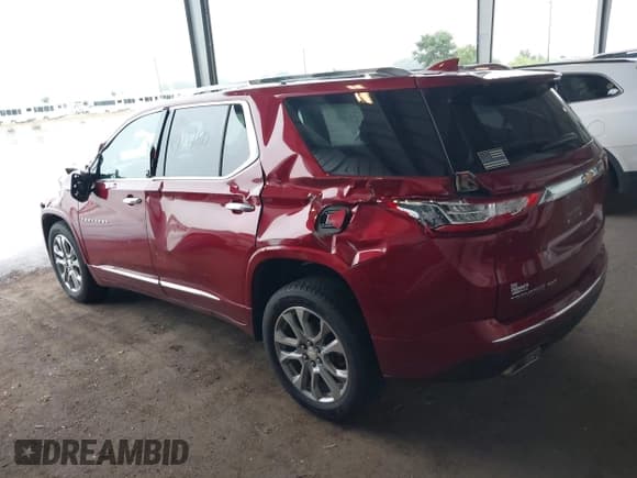 ✅ 2018 Chevrolet Traverse Premier • VIN: 1GNEVJKW1JJ215615 • Лот: 43126180. Опубликован ранее на IAAI с пробегом 161 271 миль. Бесплатный доступ к архиву аукционных продаж из США и подробный отчёт об истории автомобиля на DreamBid. Изображение 3.