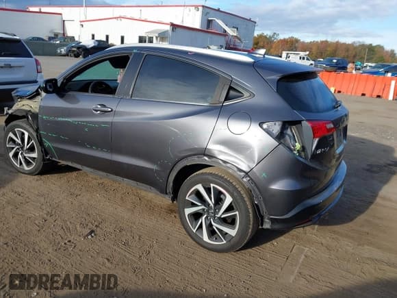 ✅ 2020 Honda HR-V Sport • VIN: 3CZRU6H19LM729072 • Lot: 43526845. Wystawiony na IAAI z przebiegiem 114 784 mil. Bezpłatny archiwum sprzedaży aukcyjnych z USA i szczegółowy raport historii pojazdu na DreamBid. Zdjęcie 3.