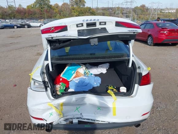 ✅ 2015 Audi A3 Premium Plus • VIN: WAUEFGFF5F1137444 • Lot: 40753050. Listed on IAAI with 60,536 mi. Free auction sales archive from the USA and detailed vehicle history report at DreamBid. Image 16.