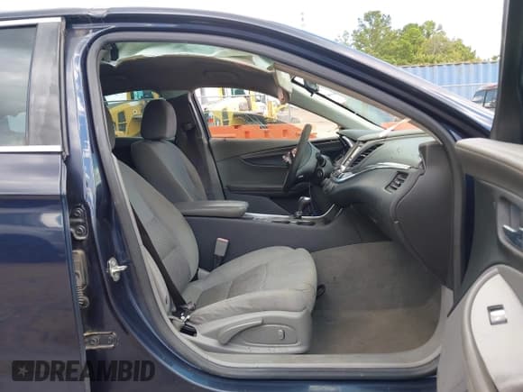 ✅ 2017 Chevrolet Impala LS • VIN: 2G11X5SA9H9156888 • Lot: 42960601. Listed on IAAI with 206,036 mi. Free auction sales archive from the USA and detailed vehicle history report at DreamBid. Image 5.