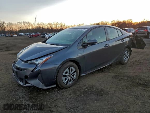 ✅ 2016 Toyota Prius Two Eco • VIN: JTDKARFU5G3017776 • Лот: 93987395. Опубликован ранее на Copart с пробегом 131 748 миль. Бесплатный доступ к архиву аукционных продаж из США и подробный отчёт об истории автомобиля на DreamBid. Изображение 1.