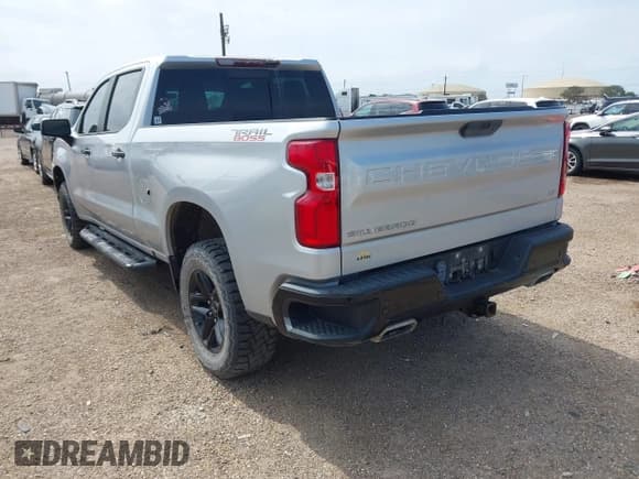 ✅ 2019 Chevrolet Silverado 1500 LT Trail Boss • VIN: 1GCPYFED9KZ260613 • Lot: 42157001. Wystawiony na IAAI z przebiegiem 99 039 mil. Bezpłatny archiwum sprzedaży aukcyjnych z USA i szczegółowy raport historii pojazdu na DreamBid. Zdjęcie 3.
