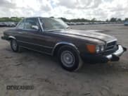 ✅ 1982 Mercedes-Benz 380 SL • VIN: WDBBA45A5CB012926 • Лот: 73131714. Опубликован ранее на Copart с пробегом 96 212 миль. Бесплатный доступ к архиву аукционных продаж из США и подробный отчёт об истории автомобиля на DreamBid. Изображение 4.