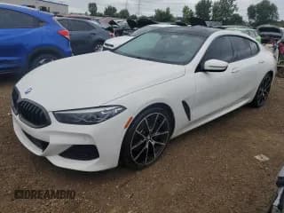 ✅ 2021 BMW 8 Series 840i • VIN: WBAGV4C08MCF11592 • Лот: 65170264. Опубликован ранее на Copart с пробегом 63 929 миль. Бесплатный доступ к архиву аукционных продаж из США и подробный отчёт об истории автомобиля на DreamBid. Изображение 1.