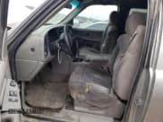 ✅ 2000 Chevrolet Silverado 1500 • VIN: 2GCEC19V1Y1192742 • Лот: 77984923. Опубликован ранее на Copart с пробегом 197 139 миль. Бесплатный доступ к архиву аукционных продаж из США и подробный отчёт об истории автомобиля на DreamBid. Изображение 7.