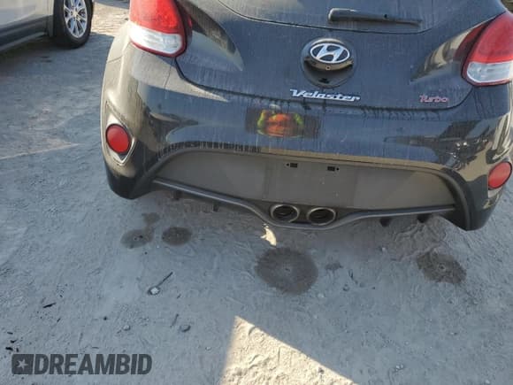 ✅ 2014 Hyundai Veloster Turbo • VIN: KMHTC6AE5EU183621 • Lot: 76325954. Wystawiony na Copart z przebiegiem 137 460 mil. Bezpłatny archiwum sprzedaży aukcyjnych z USA i szczegółowy raport historii pojazdu na DreamBid. Zdjęcie 6.