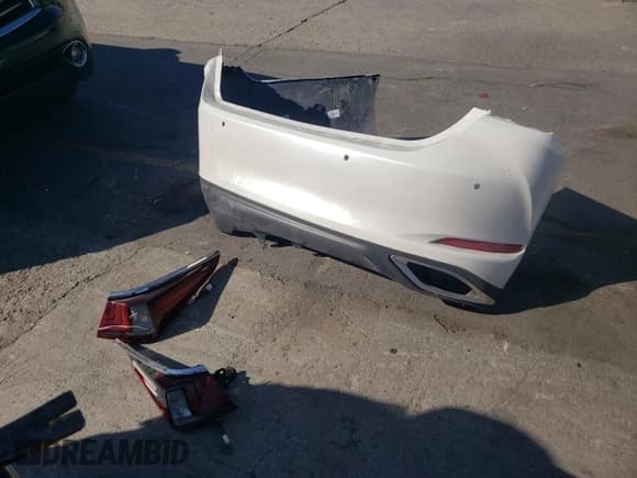 ✅ 2019 Lexus ES 350 Luxury • VIN: 58ABZ1B13KU037036 • Lot: 71675375. Wystawiony na Copart z przebiegiem 30 614 mil. Bezpłatny archiwum sprzedaży aukcyjnych z USA i szczegółowy raport historii pojazdu na DreamBid. Zdjęcie 12.