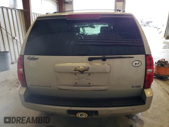 ✅ 2009 Chevrolet Suburban 1LT • VIN: 1GNFK26399R214664 • Lot: 55131185. Wystawiony na Copart z przebiegiem 180 824 mil. Bezpłatny archiwum sprzedaży aukcyjnych z USA i szczegółowy raport historii pojazdu na DreamBid. Zdjęcie 6.