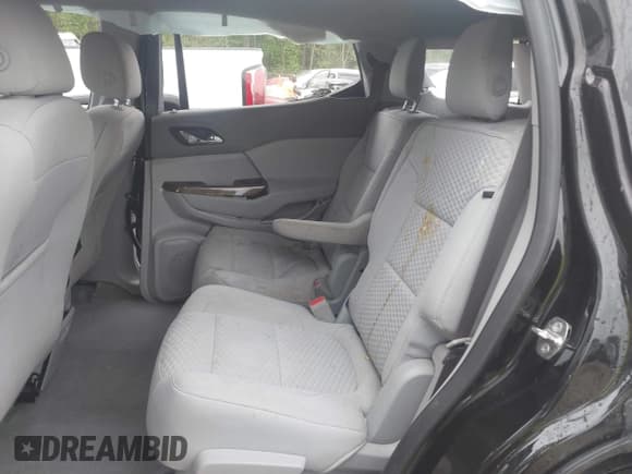✅ 2019 GMC Acadia SLE • VIN: 1GKKNSLS4KZ230033 • Lot: 41897959. Listed on IAAI with 33,695 mi. Free auction sales archive from the USA and detailed vehicle history report at DreamBid. Image 8.