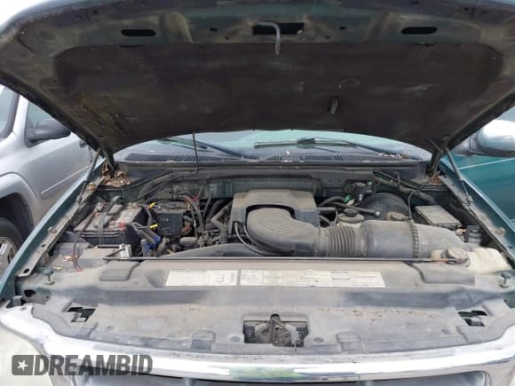 ✅ 2000 Ford F-150 XL • VIN: 1FTRX17L2YNC17735 • Lot: 42538269. Listed on IAAI with Not provided. Free auction sales archive from the USA and detailed vehicle history report at DreamBid. Image 10.