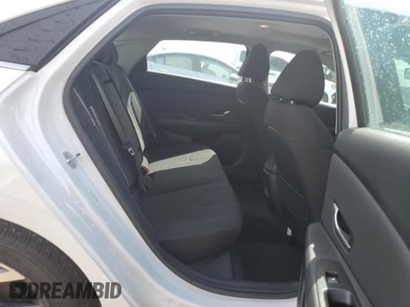 ✅ 2025 Hyundai Elantra SEL Convenience • VIN: KMHLS4DG1SU877240 • Lot: 81773365. Listed on Copart with 8,799 mi. Free auction sales archive from the USA and detailed vehicle history report at DreamBid. Image 10.