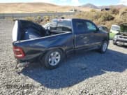 ✅ 2020 Ram 1500 Laramie • VIN: 1C6SRFDT7LN230168 • Lot: 82004415. Wystawiony na Copart z przebiegiem 107 971 mil. Bezpłatny archiwum sprzedaży aukcyjnych z USA i szczegółowy raport historii pojazdu na DreamBid. Zdjęcie 3.