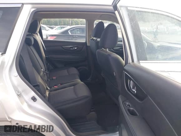 ✅ 2017 Nissan Rogue SL • VIN: JN8AT2MV9HW258091 • Lot: 43228299. Wystawiony na IAAI z przebiegiem 95 121 mil. Bezpłatny archiwum sprzedaży aukcyjnych z USA i szczegółowy raport historii pojazdu na DreamBid. Zdjęcie 8.