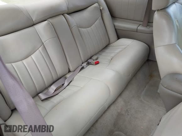 ✅ 1996 Oldsmobile Cutlass Supreme 1SC • VIN: 1G3WH12XXTF316395 • Lot: 42261795. Wystawiony na IAAI z przebiegiem 96 649 mil. Bezpłatny archiwum sprzedaży aukcyjnych z USA i szczegółowy raport historii pojazdu na DreamBid. Zdjęcie 8.