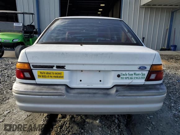 ✅ 1991 Ford Escort • VIN: 1FAPP14JXMW279906 • Лот: 71882954. Опубликован ранее на Copart с пробегом 190 721 миль. Бесплатный доступ к архиву аукционных продаж из США и подробный отчёт об истории автомобиля на DreamBid. Изображение 6.