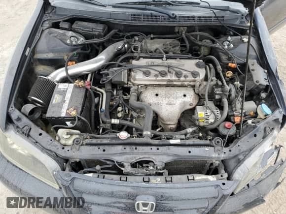 2001 Honda Accord EX z VIN 1HGCG56641A148327, wystawiony jako Copart lot #56532165 z przebiegiem 219 127 mil mil oraz Czysty tytuł • Clean title. Historia ofert i sprzedaży dostępna na DreamBid. Obrazek 11.