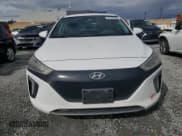 ✅ 2017 Hyundai Ioniq • VIN: KMHC75LH5HU017433 • Lot: 48180965. Wystawiony na Copart z przebiegiem 145 513 mil. Bezpłatny archiwum sprzedaży aukcyjnych z USA i szczegółowy raport historii pojazdu na DreamBid. Zdjęcie 5.