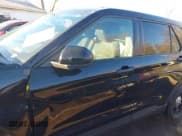 ✅ 2020 Ford Police Interceptor Utility • VIN: 1FM5K8AB6LGB84754 • Lot: 41489713. Wystawiony na IAAI z przebiegiem 76 028 mil. Bezpłatny archiwum sprzedaży aukcyjnych z USA i szczegółowy raport historii pojazdu na DreamBid. Zdjęcie 14.