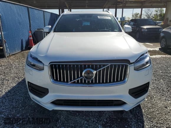 ✅ 2022 Volvo XC90 Momentum • VIN: YV4102CK3N1871325 • Lot: 46592915. Listed on Copart with 21,147 mi. Free auction sales archive from the USA and detailed vehicle history report at DreamBid. Image 5.