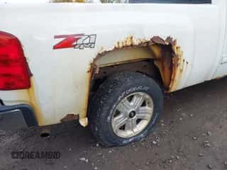 2009 Chevrolet Silverado 1500 LT с VIN 1GCEK29J89Z148879, выставлен на аукционе IAAI как лот 43486418 с пробегом 134 906 миль миль и . История ставок и продаж доступна на DreamBid. Изображение 6.